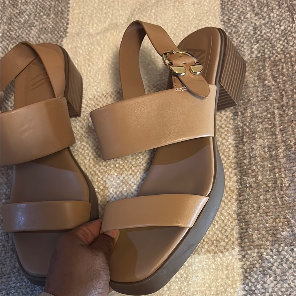 AEROSOLES Tan Leather Slingback Sandals - Picture 9 of 10
